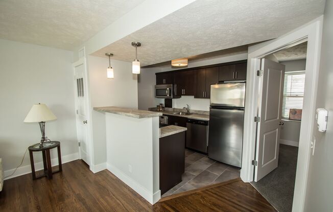 1 bed, 1 bath, 650 sqft, $1,195, Unit Unit 202 A650 w/Nook