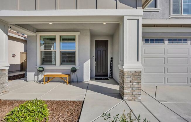 Immaculate Rocklin home with separate suite