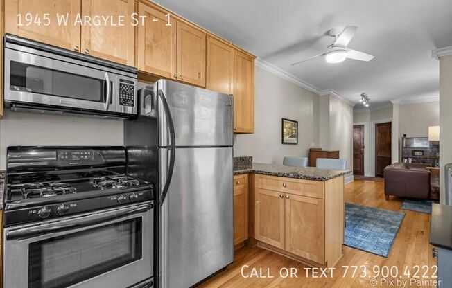 1945 W ARGYLE ST