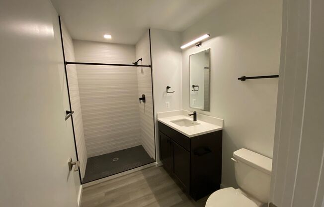 1 bed, 1 bath, 545 sqft, $1,550, Unit 410