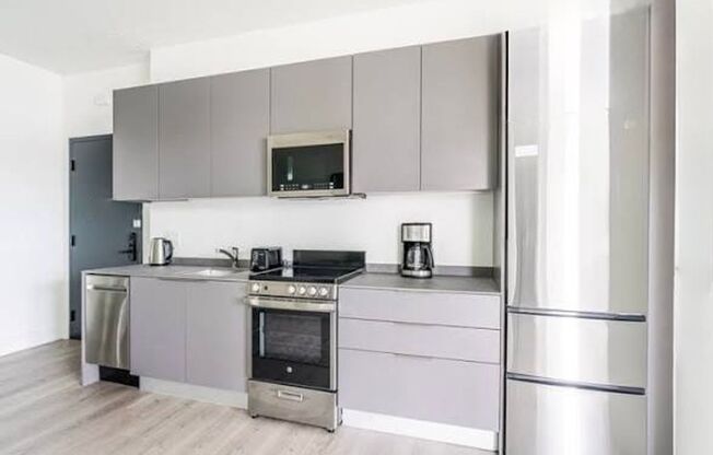 2 beds, 2 baths, 701 sqft, $3,749, Unit 604