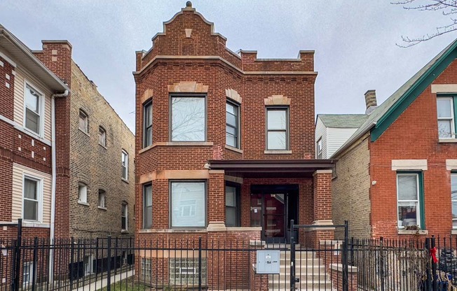 1536 536 N HAMLIN