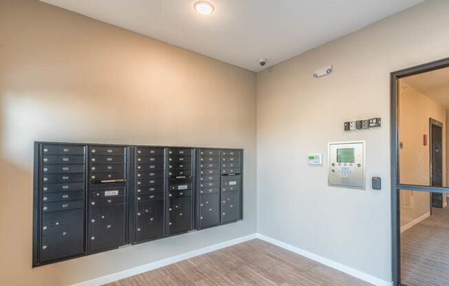 3 beds, 2 baths, 1,301 sqft, $1,730, Unit 212