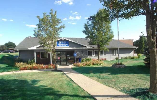 Leasing Office