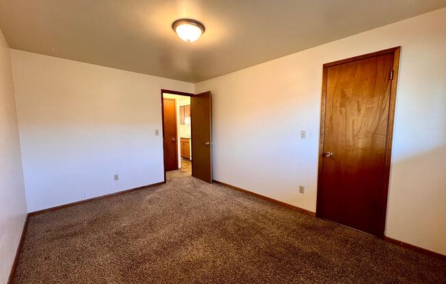 1 bed, 1 bath, 600 sqft, $925, Unit M