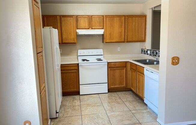 2 bed 2 bath in El Mirage!!