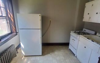 Studio, 1 bath, 325 sqft, $595, Unit #104