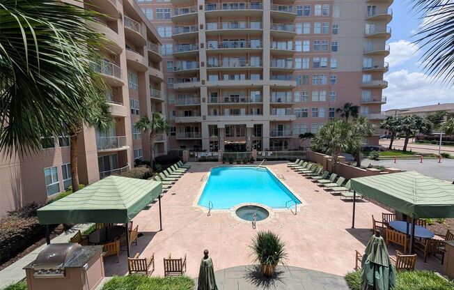 Stunning Galleria High-Rise on the 18th Floor