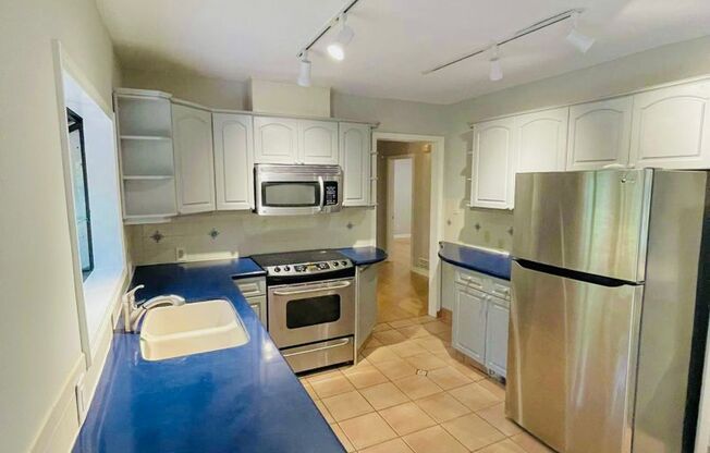 Charming 3-Bed, 2-Bath Ranch in Prime Atlanta Location