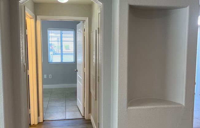 2 beds, 2 baths, $1,600, Unit # 1067
