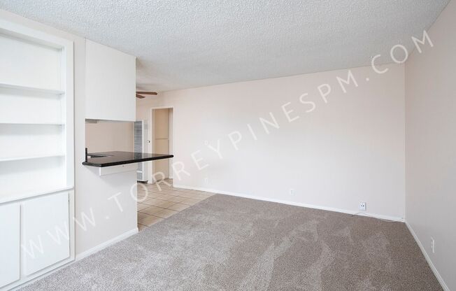 One Bedroom in Gated Community, FREE Laundry, and Garage Parking!