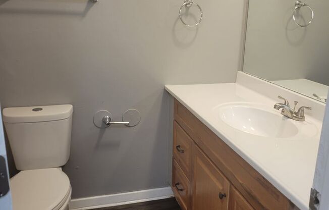 2 beds, 2 baths, 1,000 sqft, $900, Unit 3741 Alibi #2