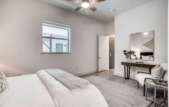 1 bed, 1 bath, $1,699, Unit 315