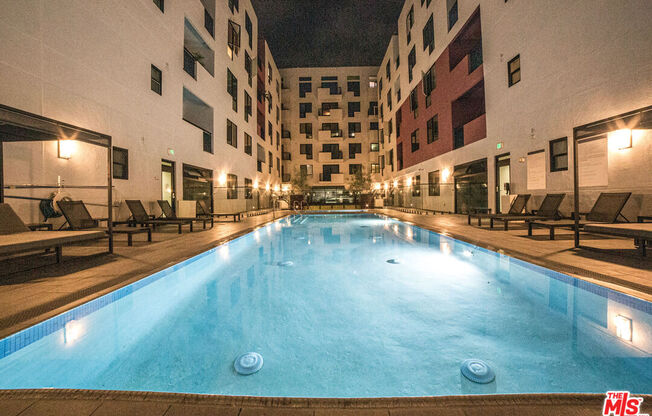 1 bed, 1 bath, 830 sqft, $2,650, Unit 401