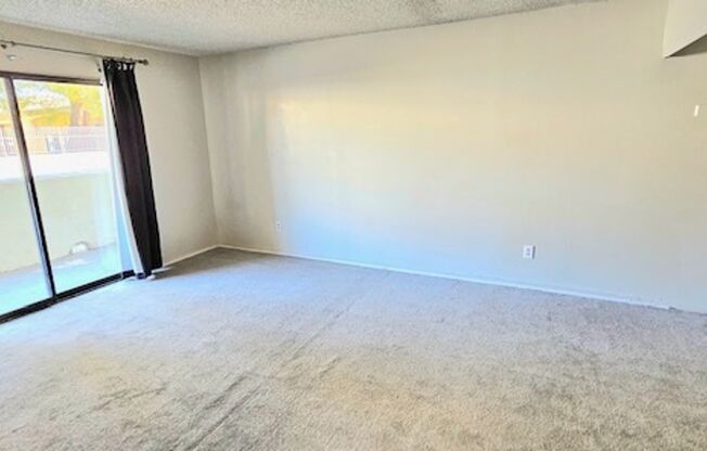 2 Bedroom 2 Bath Condo!