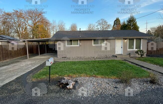 Serene creek front!
