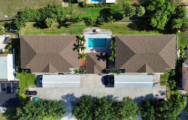 1109/1117 SW 48th Ter