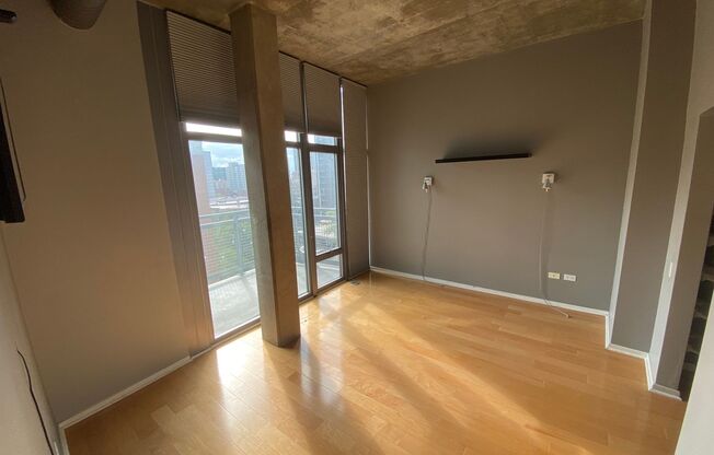 Beautiful Uptown Condo for Rent: 2 bed, 2 bath