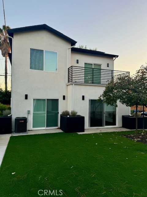 3 beds, 3 baths, 1,200 sqft, $3,800, Unit 16304