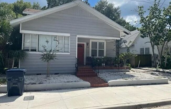 4 beds, 1.5 baths, 1,500 sqft, $1,495