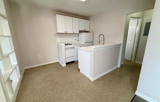 7317 46 AVE N