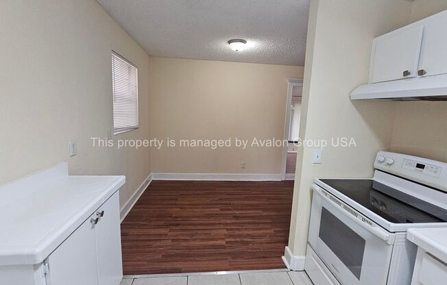 3 beds, 2 baths, $1,395