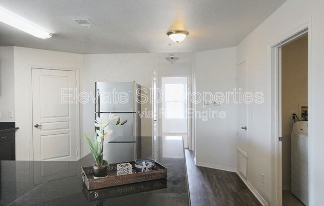 2 beds, 2 baths, 1,047 sqft, $2,895, Unit 412