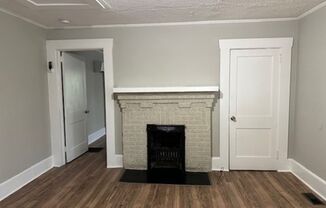 1 bed, 1 bath, 700 sqft, $999, Unit A