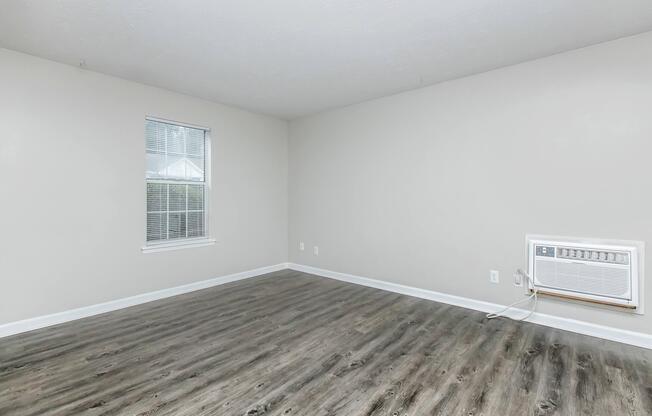 1 bed, 1 bath, 675 sqft, $1,100