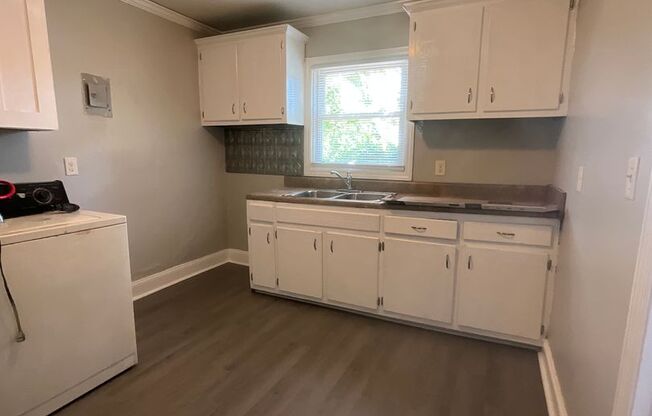 2110-B Elvira Fayetteville NC 28303