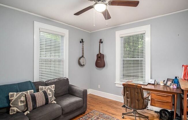 3 beds, 2 baths, $2,295
