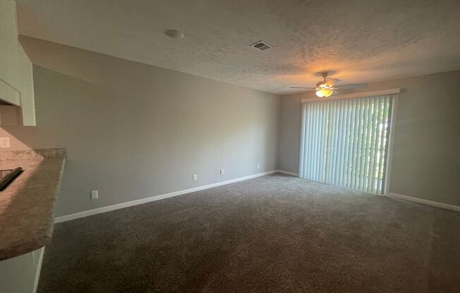 1 bed, 1 bath, 631 sqft, $1,060, Unit 1503-15
