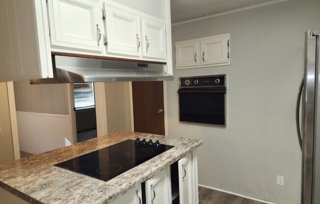 3 beds, 2 baths, $1,450