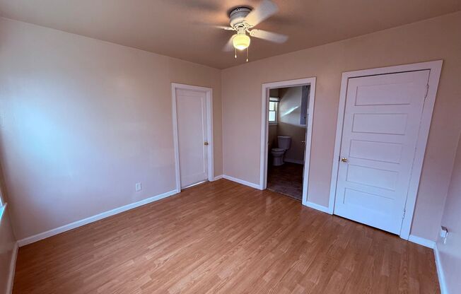 2 beds, 1 bath, $1,150