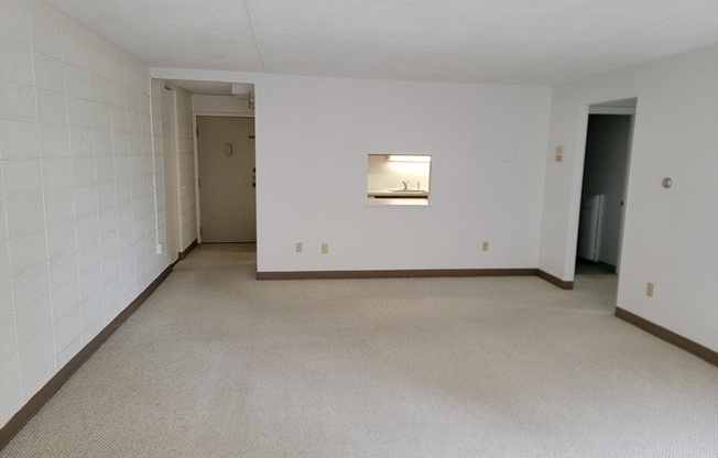 2 beds, 1 bath, 700 sqft, $2,900, Unit 4F