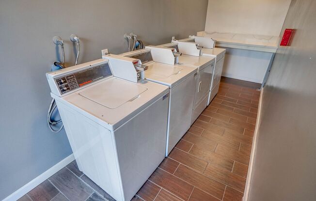 1 bed, 1 bath, 380 sqft, $1,450, Unit 112