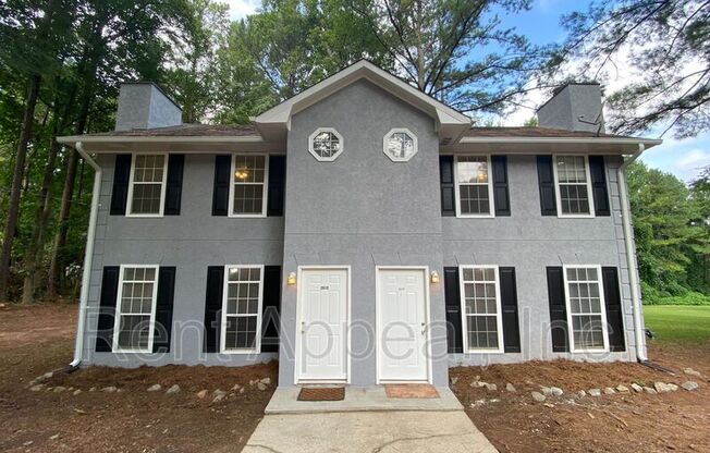 2010 Oakwood Drive