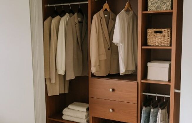 2 beds, 1.5 baths, 1,140 sqft, $1,643