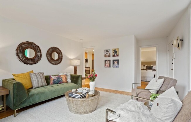 2049 GOLDEN GATE AVE