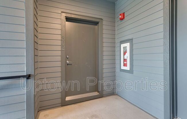 3563 N Gantenbein Avenue #302
