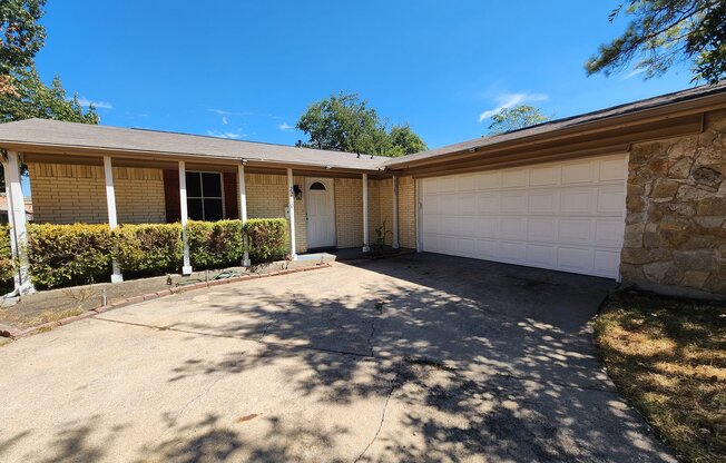 2210 NEWCASTLE DR