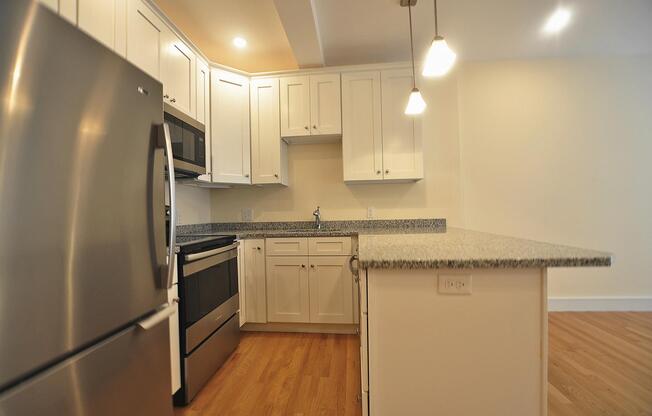 1 bed, 1 bath, $3,450, Unit 8