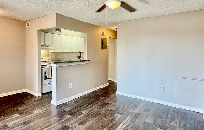 1 bed, 1 bath, 600 sqft, $1,049, Unit 3729-05