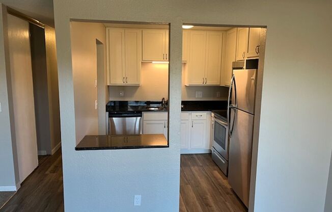 2 beds, 2 baths, 1,073 sqft, $1,595, Unit 3900220 PR
