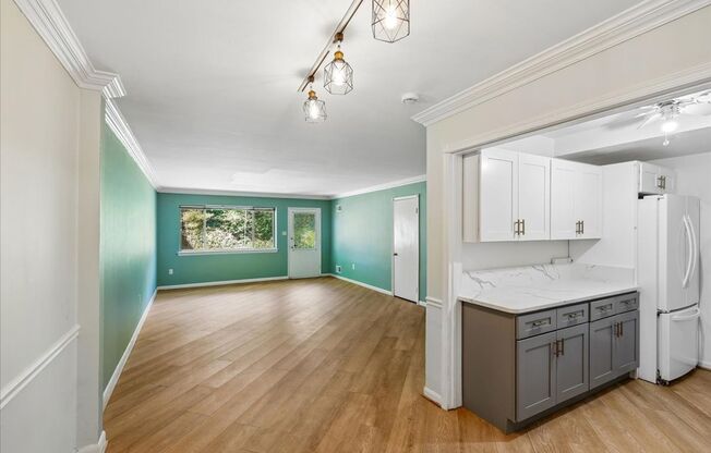 Bright & Stylish 2BR/1BA Condo in Sought-After Sumner Court in Bethesda