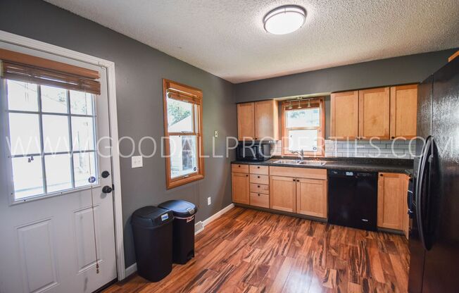 2 Bedroom 2 Bath Home in Des Moines