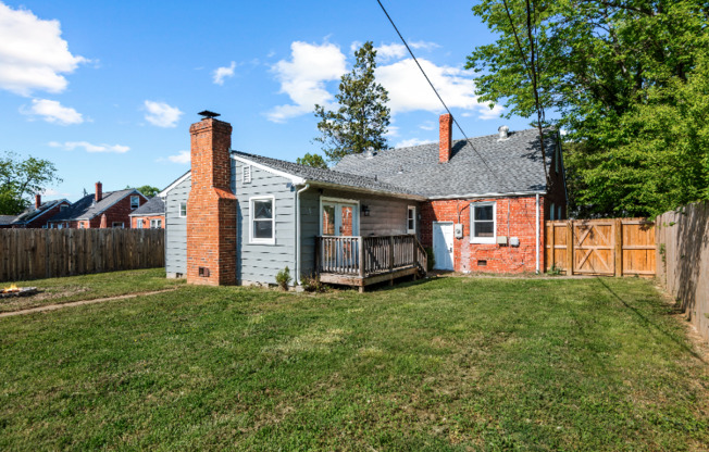 206 E 37 ST