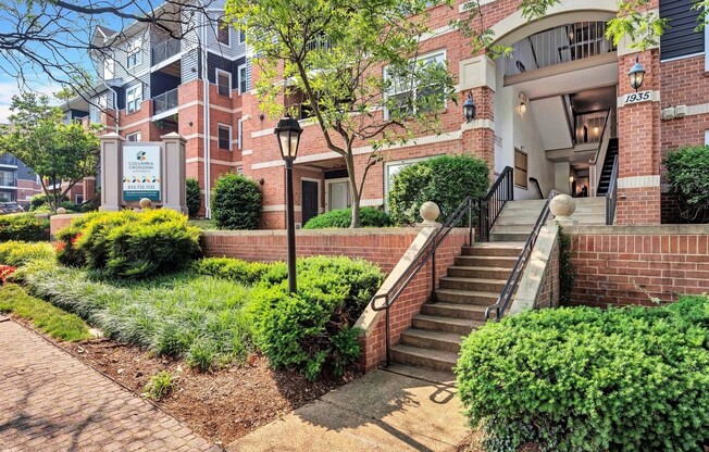 Eagle Rock Apartments at Columbia Pike