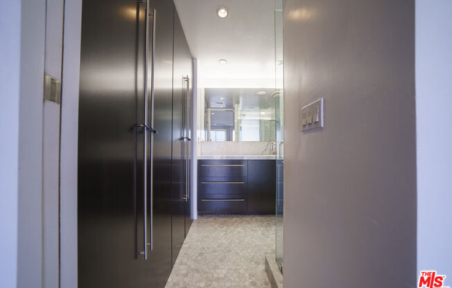 2 beds, 2 baths, 1,234 sqft, $4,000, Unit 2110