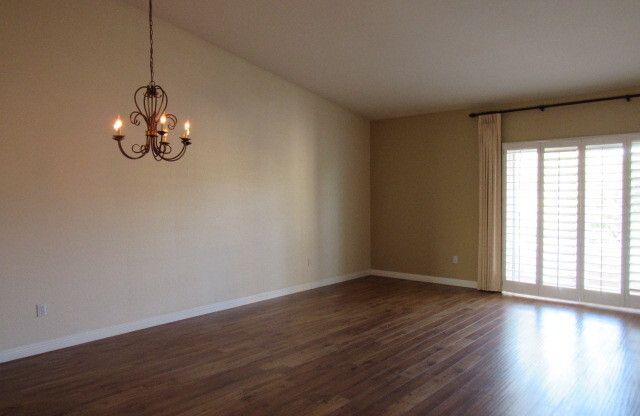 2 bed/2 bath Condo in Summerlin